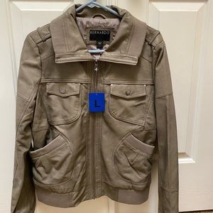 Bernardo green jacket size large